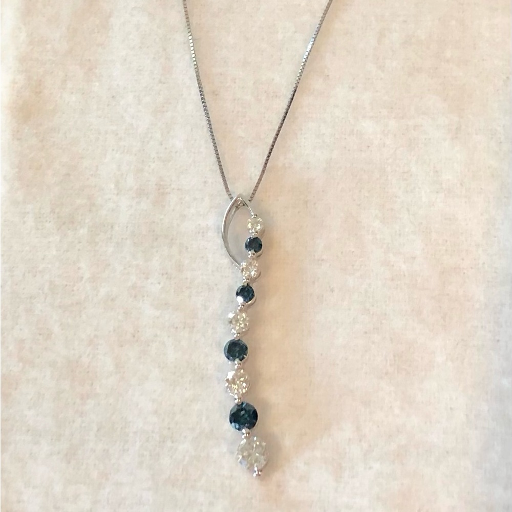 3CT Genuine Diamonds BLUE diamonds! 3CT necklace